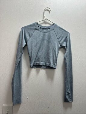 Lululemon cropped longsleeve